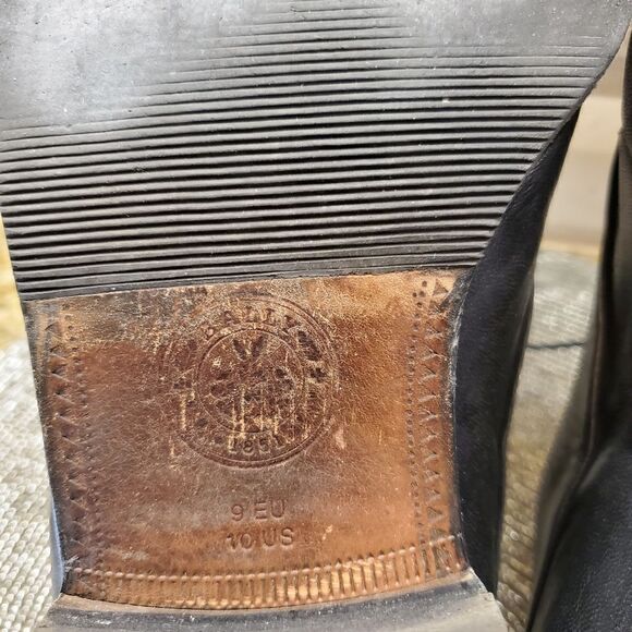 BALLY Black Leather Lace Ups - Size 10 - Picture 8 of 8